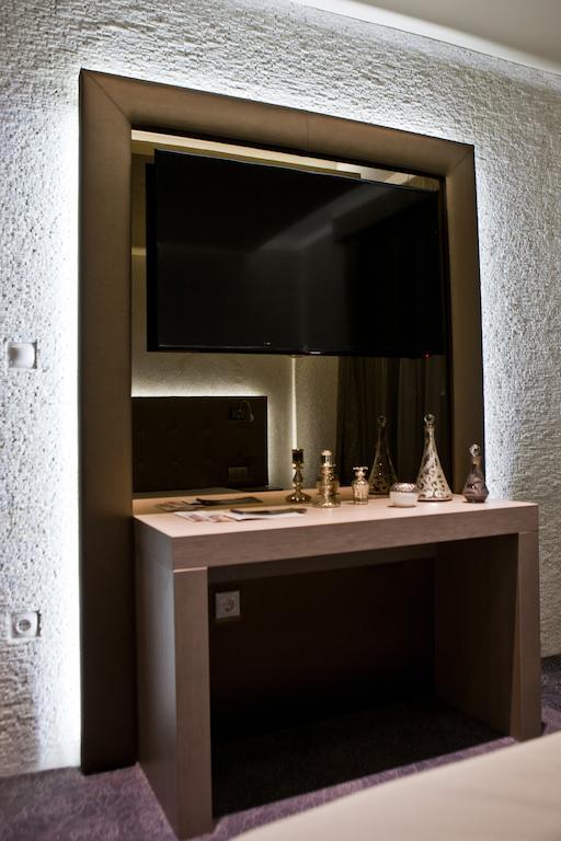 Mirage Hotel Sárvár Chambre photo
