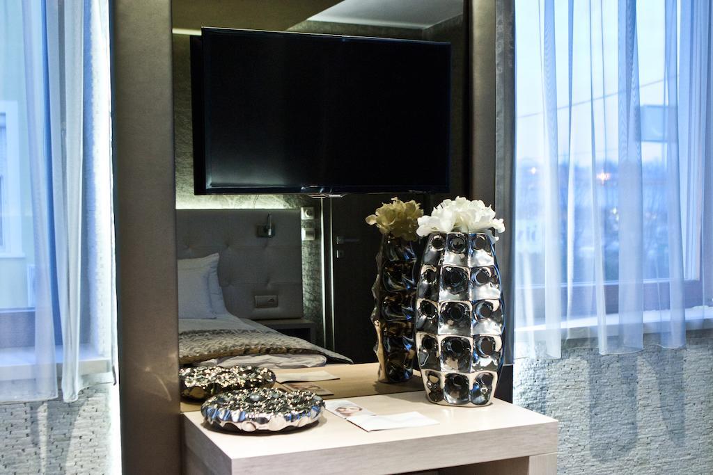 Mirage Hotel Sárvár Extérieur photo